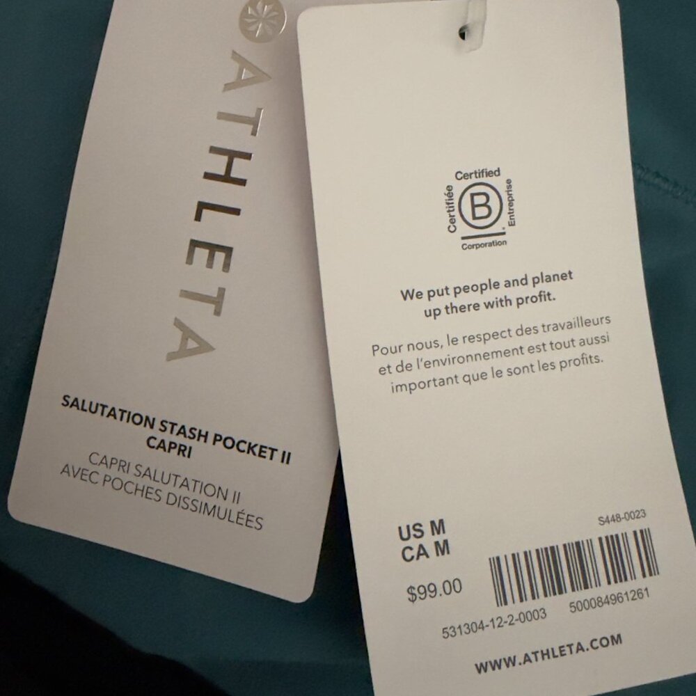Salutation Stash Capri Legging